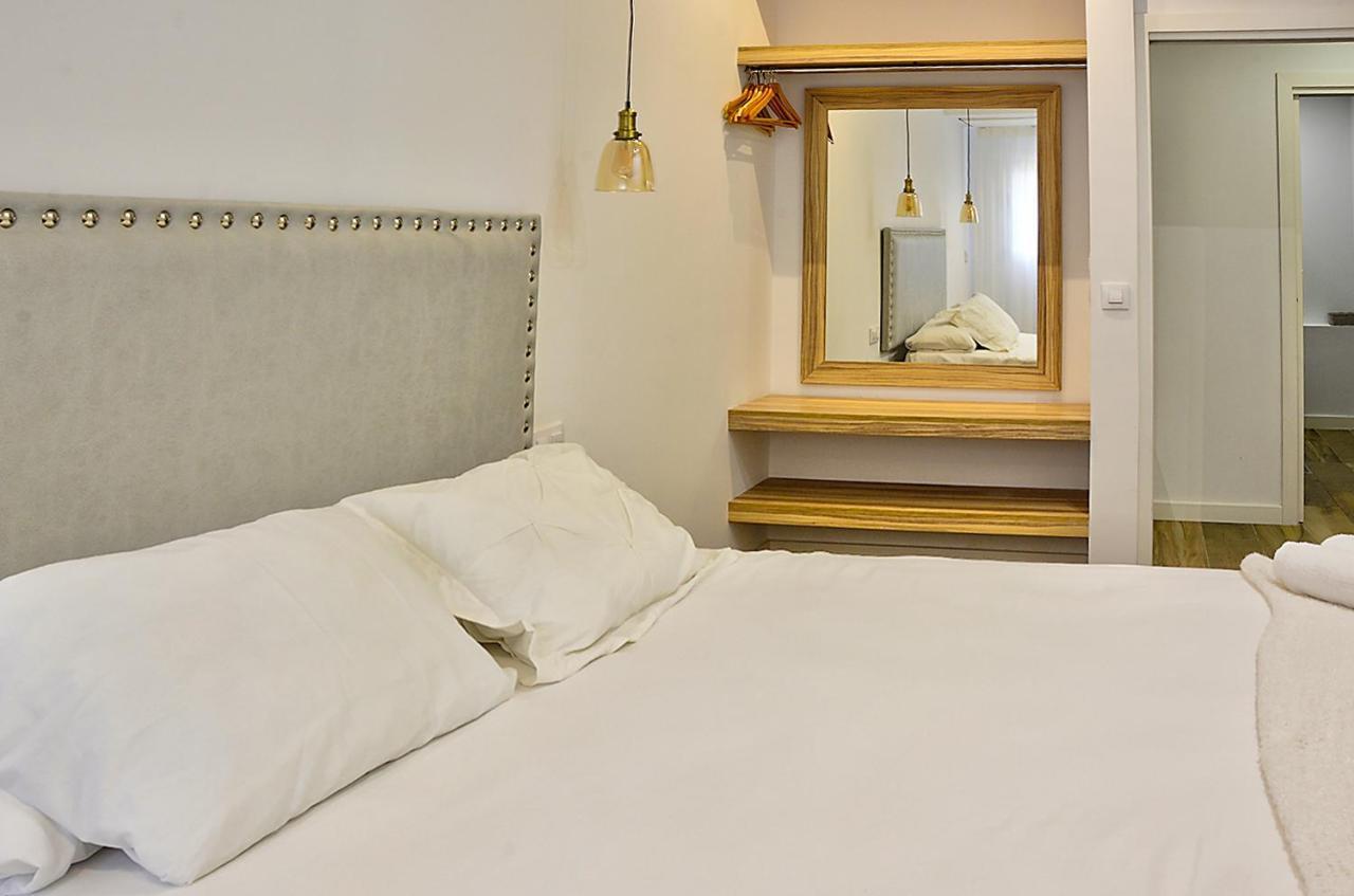 סביליה Apartsuite B&R Triana Arellano מראה חיצוני תמונה