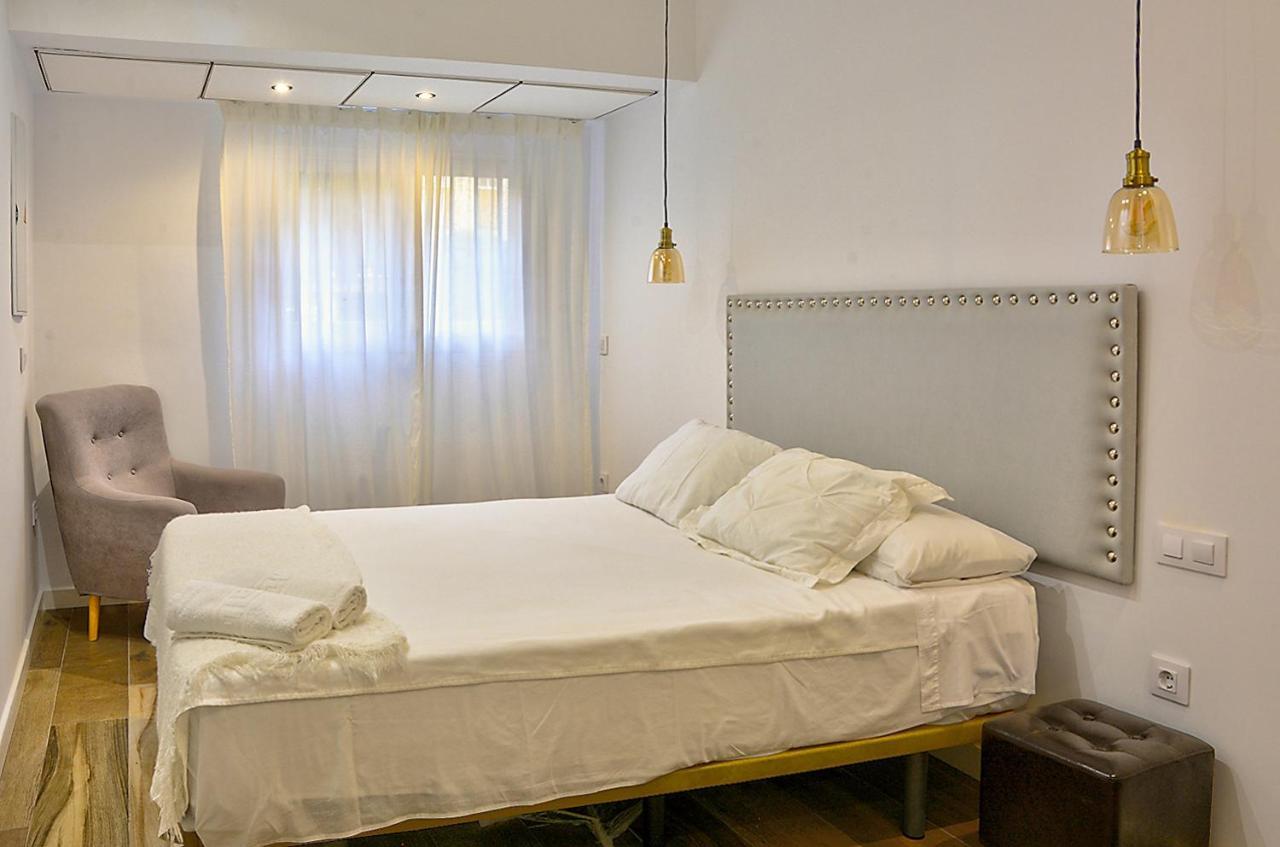 סביליה Apartsuite B&R Triana Arellano מראה חיצוני תמונה